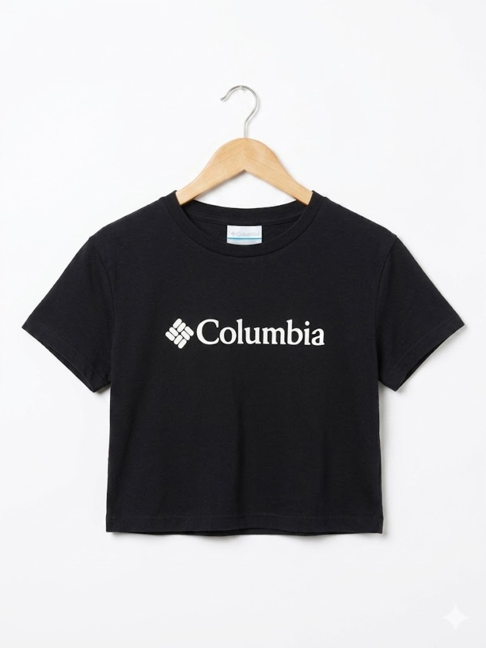 Columbia Sportswear Black Cropped Graphic Tee